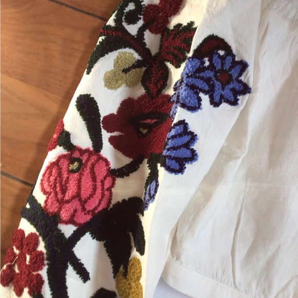 1 left! Rare Free People cropped Embroidered blouse - Picture 7 of 11